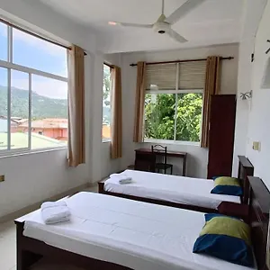 Maison d'hôtes Smile Hub -youth Hostel-, Kandy